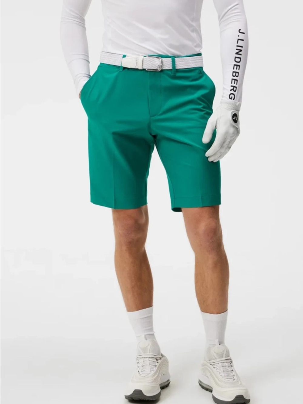 J.Lindeberg Men's Flat Front Shorts in Emerald Green